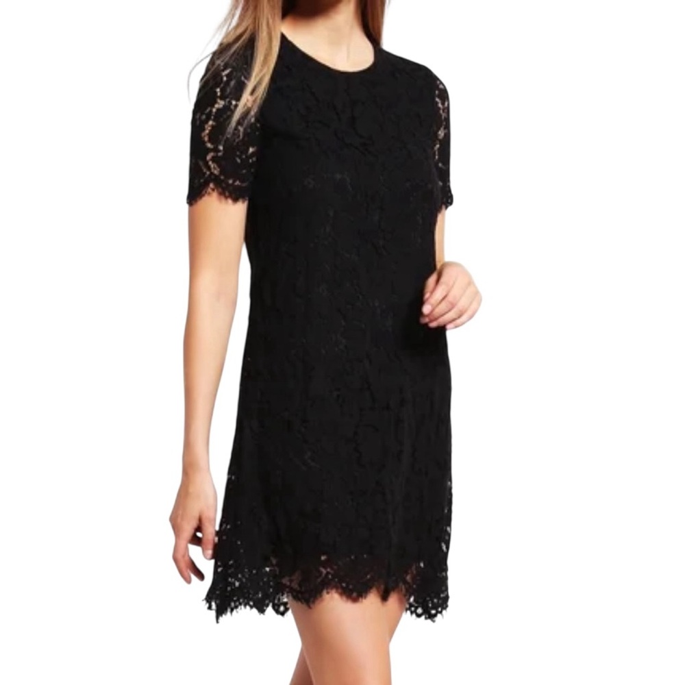 Black Lace Short Sleeve‎ Mini Dress by